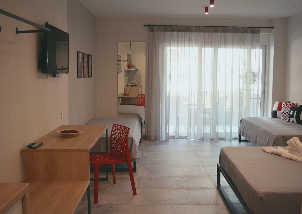 Zoe _Apartments_ 스타브로스 외부 사진